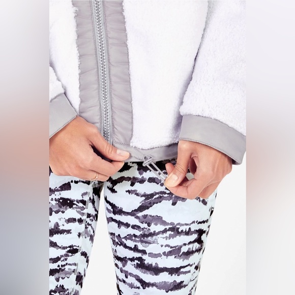 FABLETICS Reversable White Polar Fleece Jacket Woman Size S - Picture 3 of 7